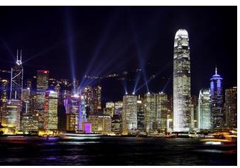 香港的稅率屬全球最低之列，稅制簡單而可預(yù)知。只有營商利潤、薪俸、物業(yè)三種收入需要繳